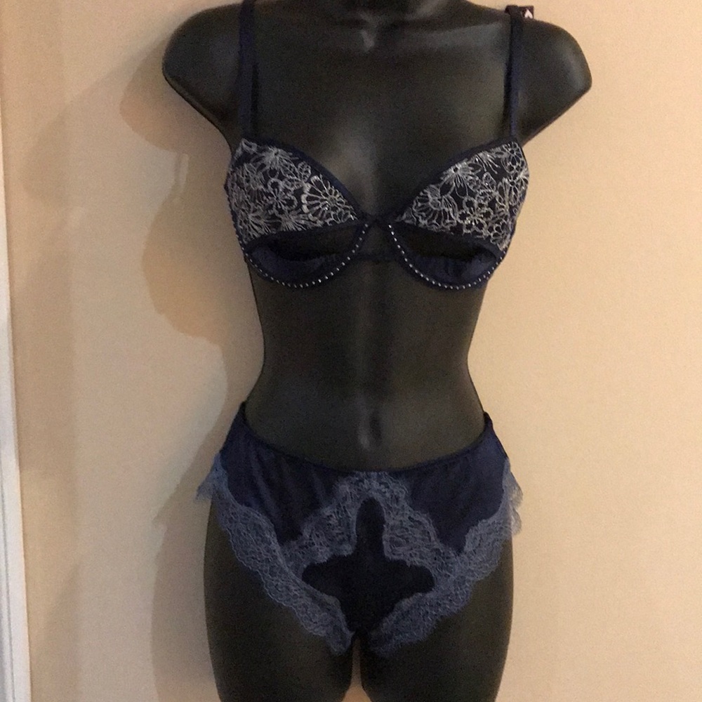 Victoria Secret  bra and 3 pairs of panties bundle